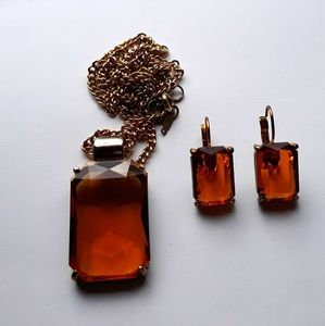 Gold Earring And Necklace Matching Set